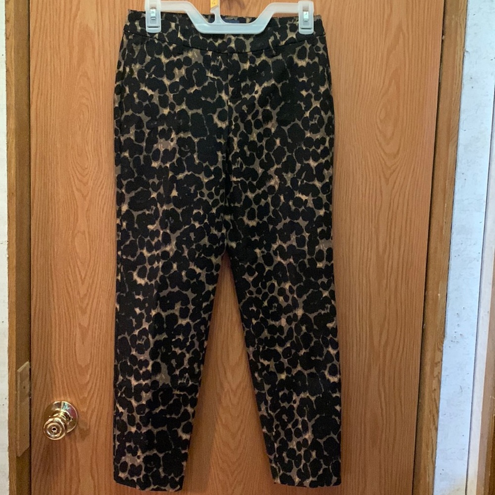 Old Navy black leopard print slacks size 0